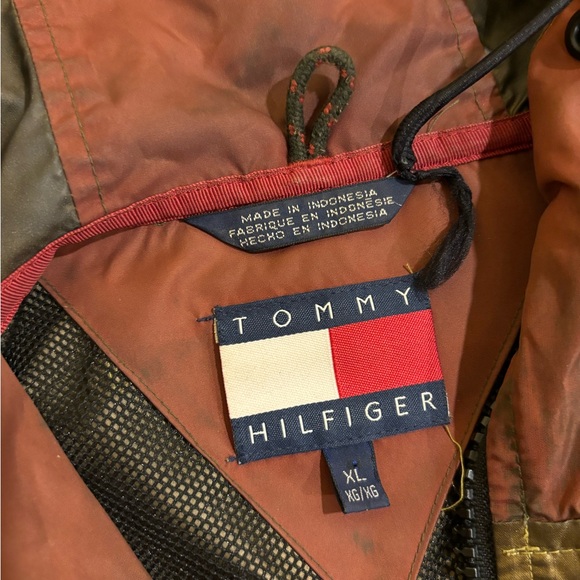 Vintage 90s Packable Tommy Hilfiger Jacket - Picture 6 of 6